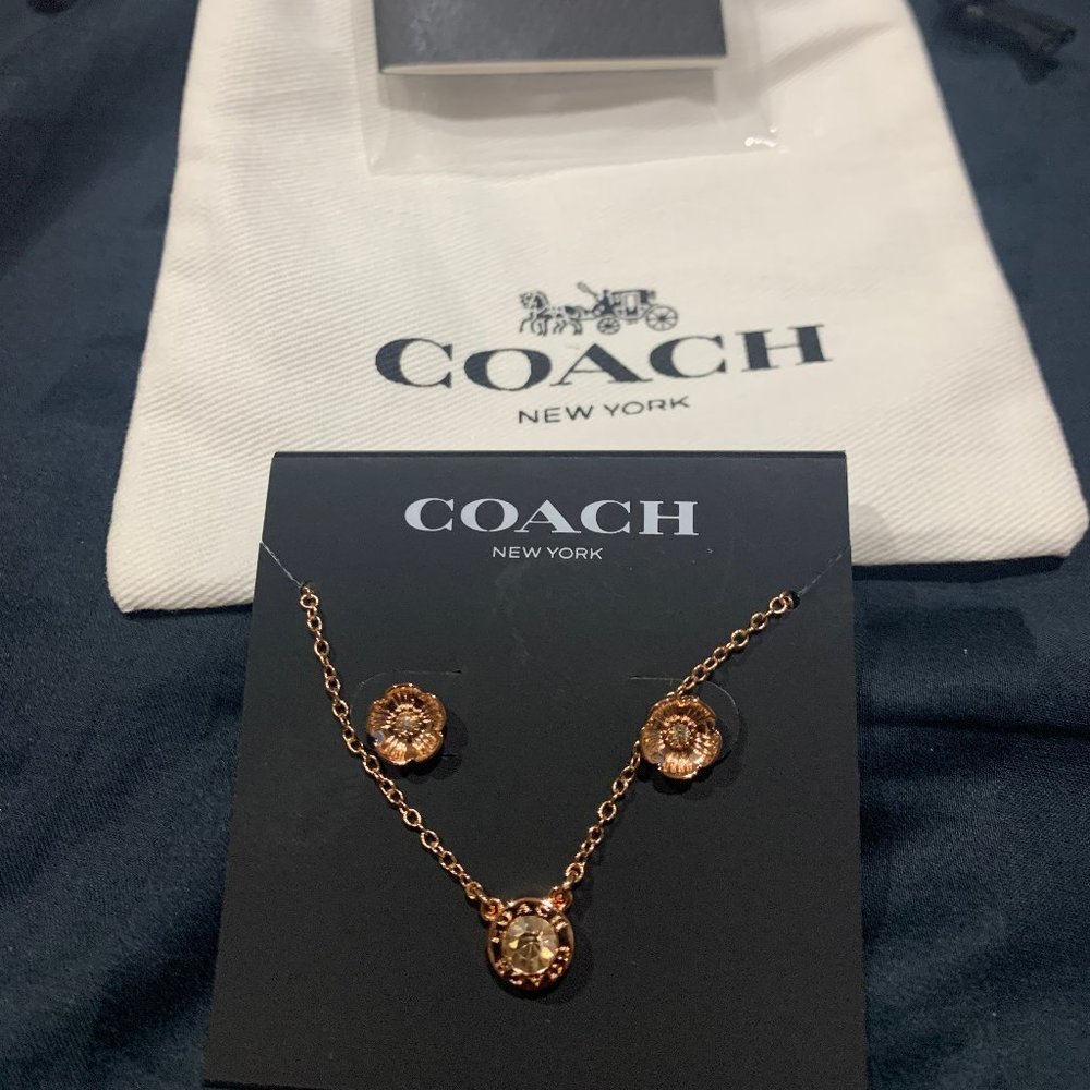 COACH Open Circle Necklace And Tea Rose Stud Set